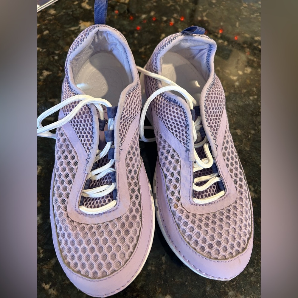 Columbia Lavender Mesh Sneakers